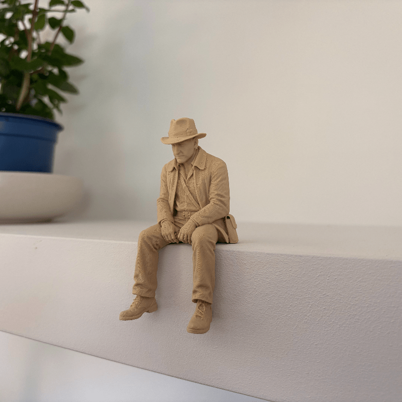 รูปปั้นนักสำรวจสีเบจแบบด้าน –  - Home Office With Bookshelves บทวิจารณ์และราคา